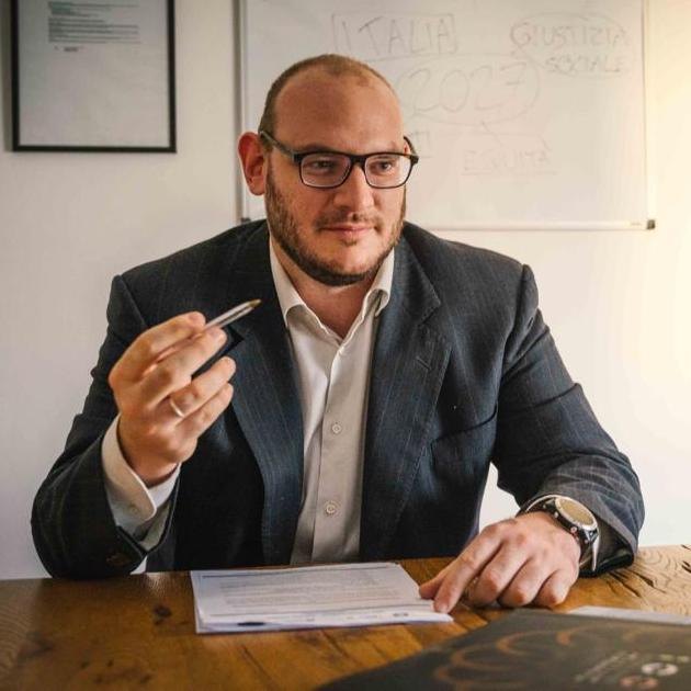 Federico Bodo durante una consulenza